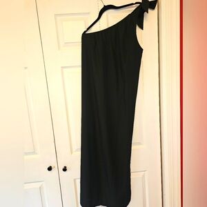 Black One-Shoulder Dress